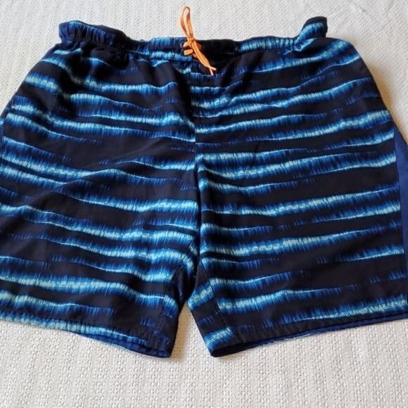Nike Multi-Blue Tie Dyed Look Lined Sz. XXL Board Shorts - Picture 1 of 10